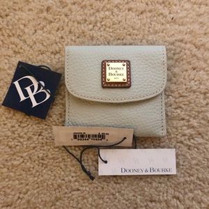 Dooney & Bourke wallet